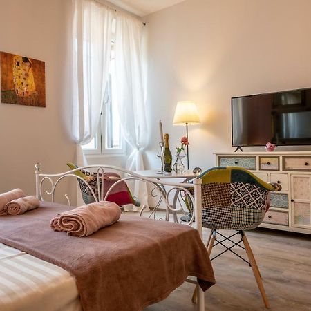 Old City Romantic Studios 3 PUY Exterior foto
